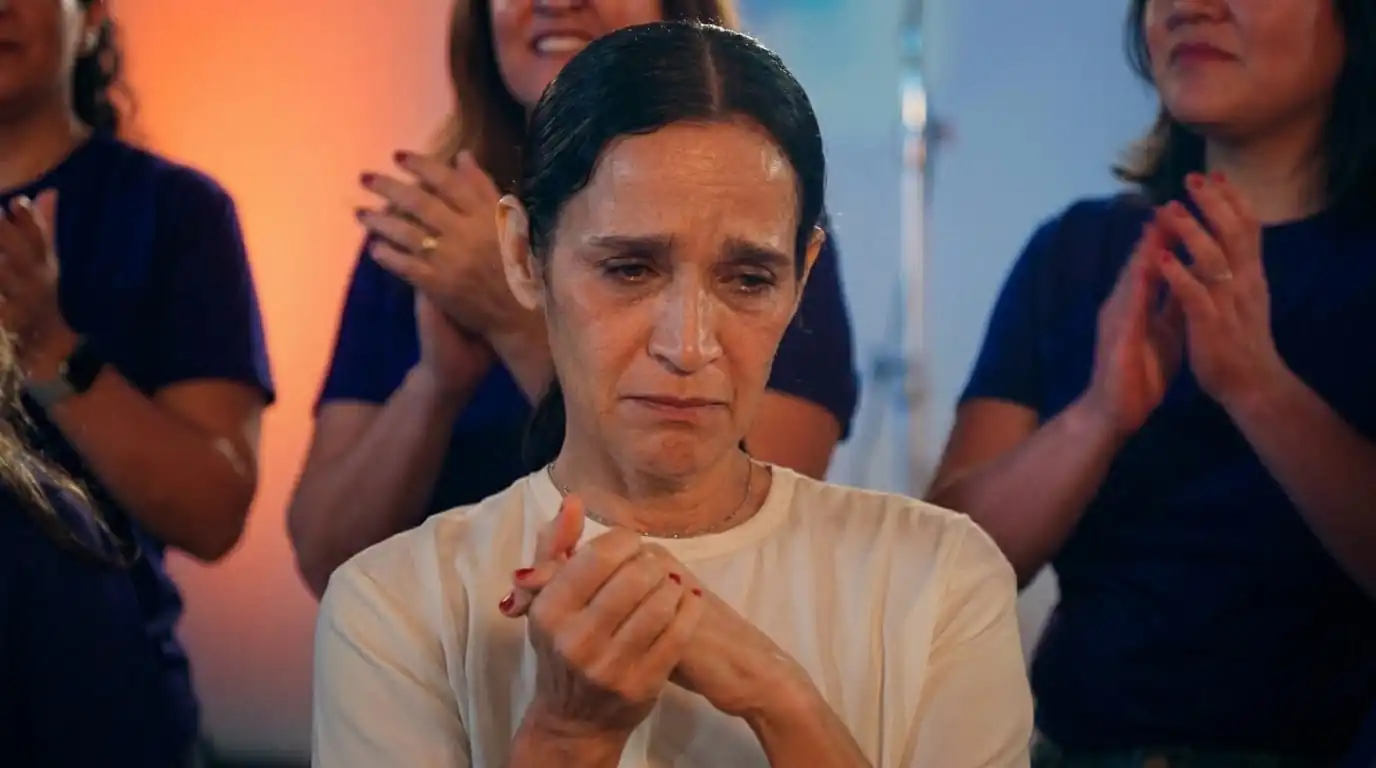 «La niña futbolista» de Julieta Venegas es calificada como la peor canción en la historia de los Mundiales